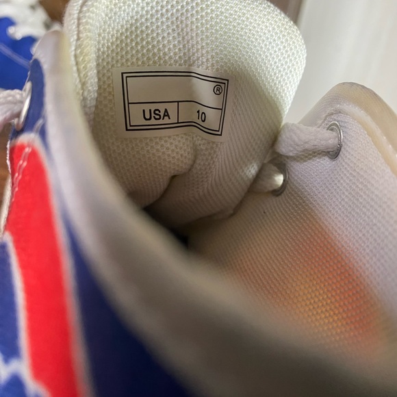 CHICAGO CUBS HIGH TOP CANVAS SNEAKERS - Picture 6 of 9
